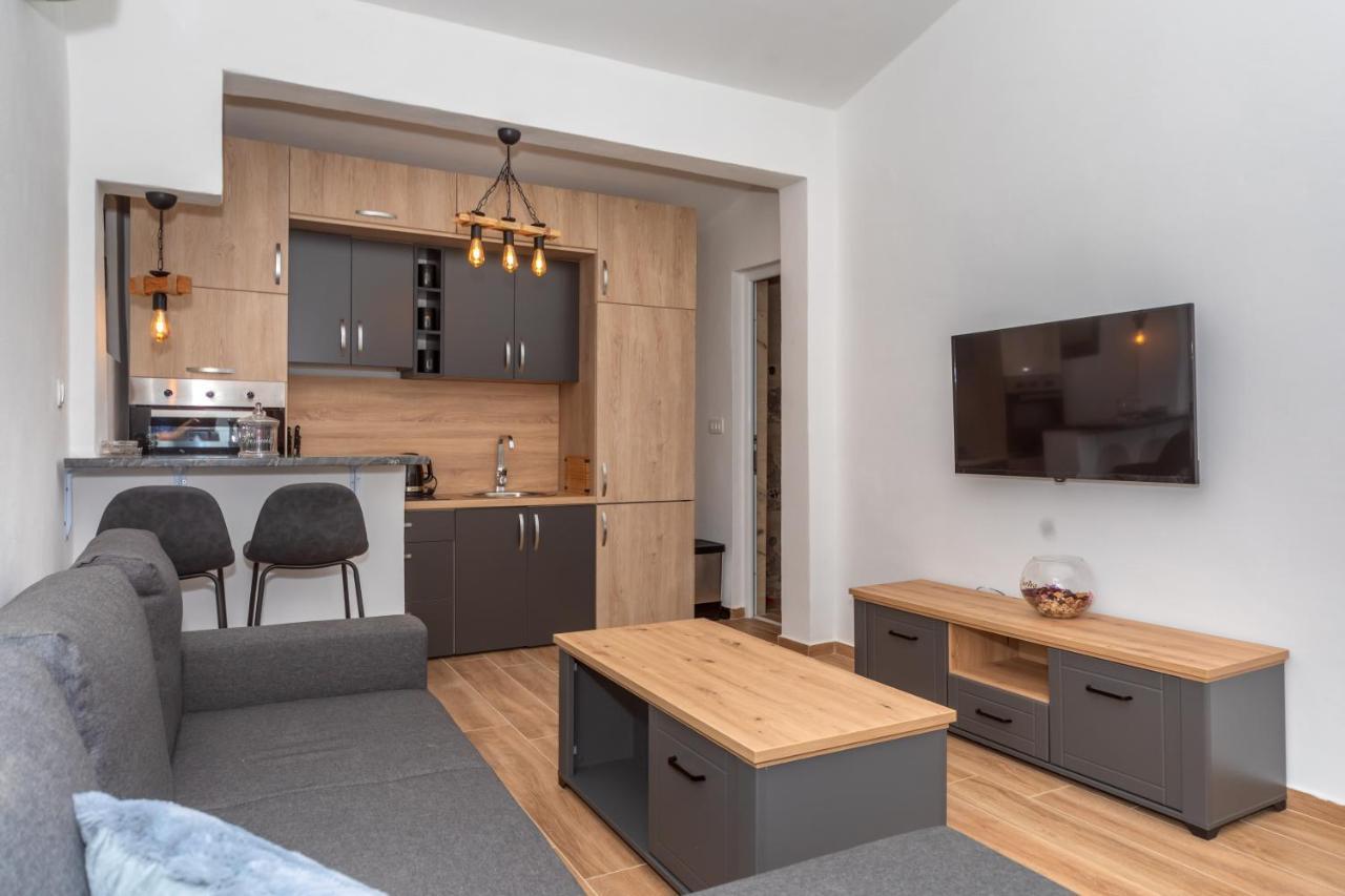 Apartman Sara Бар Екстериор снимка