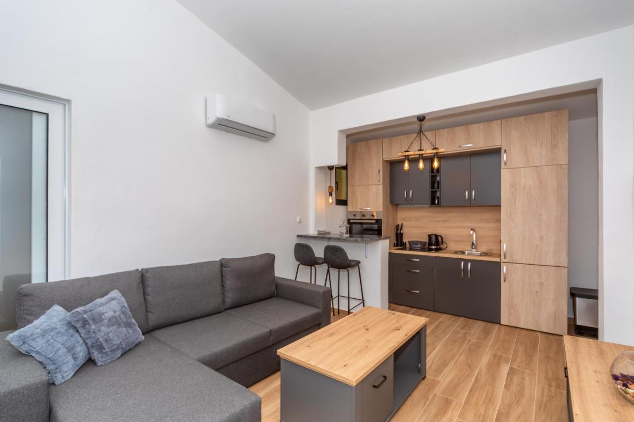 Apartman Sara Бар Екстериор снимка