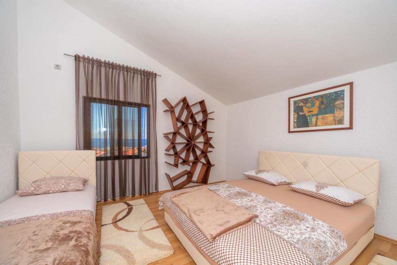Apartman Sara Бар Екстериор снимка
